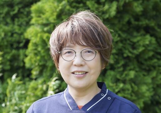 江別市<br>八川 朋美